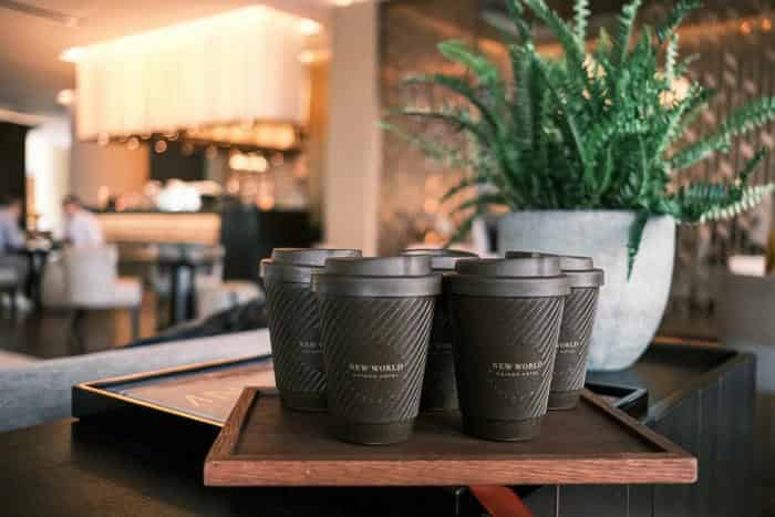 Ly To-go tái chế - quà tặng doanh nghiệp của New World Saigon