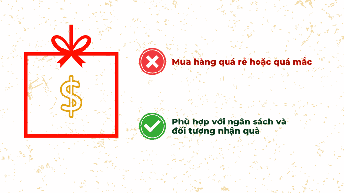 Không nên mua quà Tết doanh nghiệp quá rẻ hoặc quá đắt.